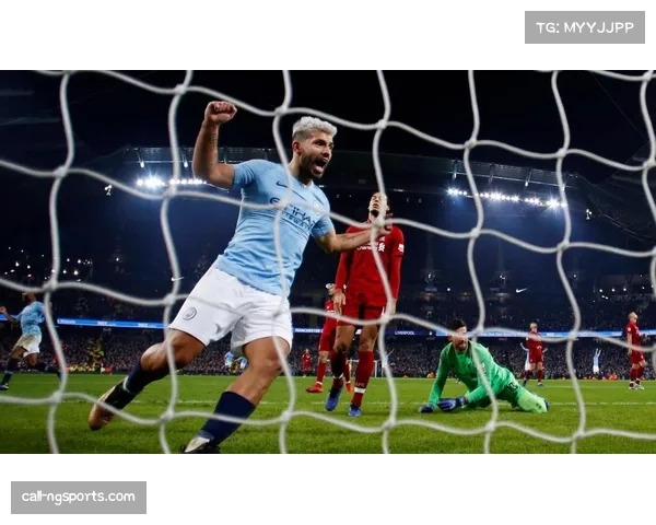 曼城定位球进攻中后卫前插参与争顶 迪亚斯格伊防空优势明显 曼城定位球进攻中后卫前插参与争顶 迪亚斯格伊防空优势明显